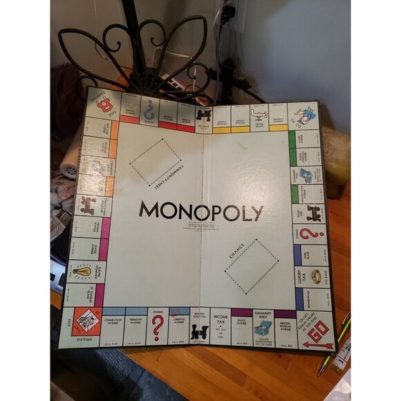 Vintage Parker Brothers MONOPOLY Game Popular Edition - Game And Board - Picture 3 of 14
